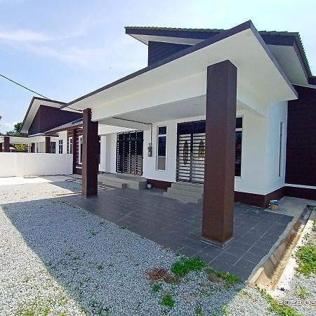 Homestay Al Huda Kubang Kerian Kota Bharu Exterior foto